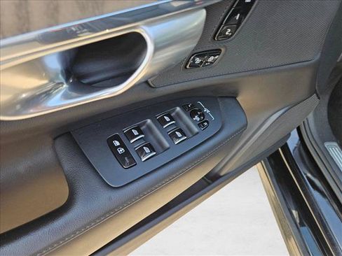Used 2023 Volvo S90 B6 Plus AWD/4WD image 14