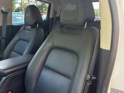 Used 2022 Chevrolet Colorado ZR2 w/ Colorado ZR2 Bison Edition image 11