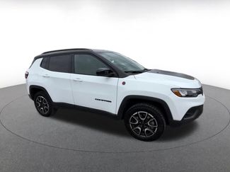 Used 2025 Jeep Compass Trailhawk AWD/4WD video 2