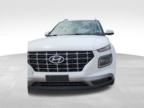 Used 2024 Hyundai Venue SEL FWD image 10