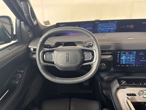 New 2025 Lincoln Navigator L Reserve w/ Jet Appearance Package AWD/4WD image 27