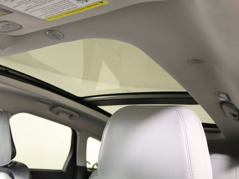 Used 2020 Lincoln Corsair Reserve w/ Equipment Group 201A FWD image 17