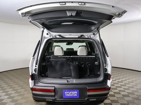 Certified 2025 Hyundai Santa Fe Limited image 21