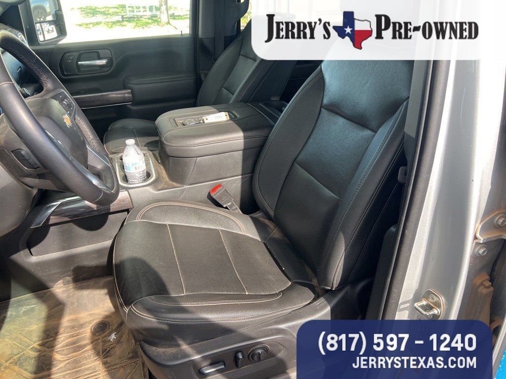 Used 2022 Chevrolet Silverado 3500 LTZ w/ LTZ Plus Package AWD/4WD image 4