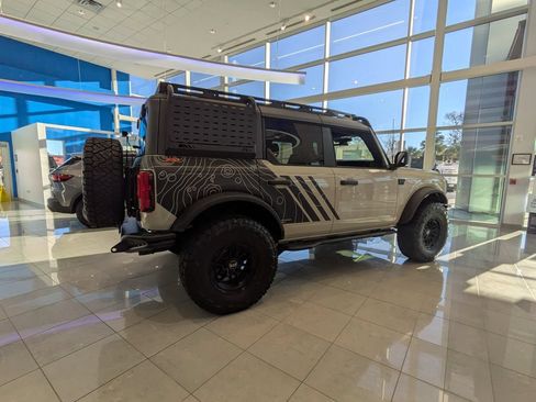 New 2025 Ford Bronco Big Bend w/ Black Diamond Package AWD/4WD image 4