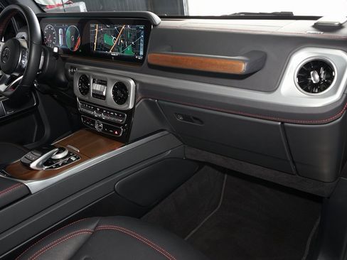 Used 2021 Mercedes-Benz G 550 image 11