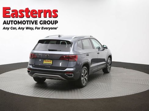 Used 2022 Volkswagen Taos SE FWD image 37