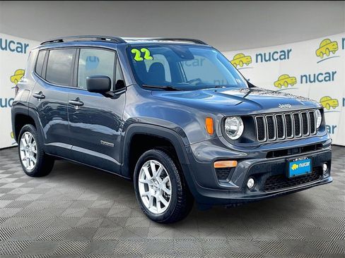 Used 2022 Jeep Renegade Latitude image 1