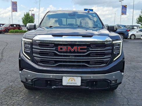 Used 2023 GMC Sierra 1500 SLT w/ SLT Premium Plus Package AWD/4WD image 2
