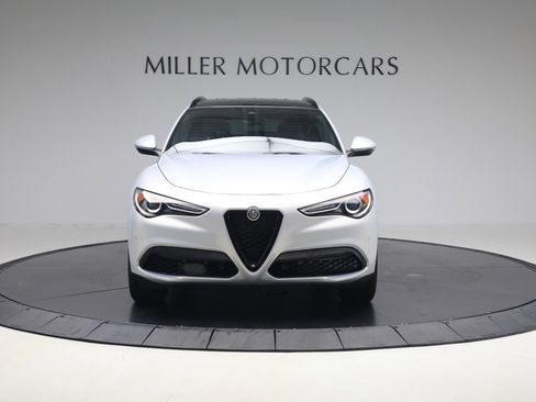 Used 2022 Alfa Romeo Stelvio Sprint image 9