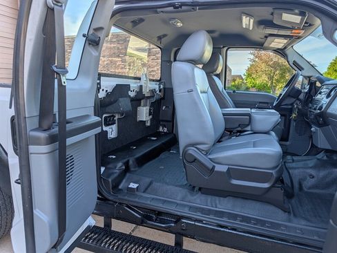 Used 2012 Ford F250 XL w/ PWR Equipment Group AWD/4WD image 19