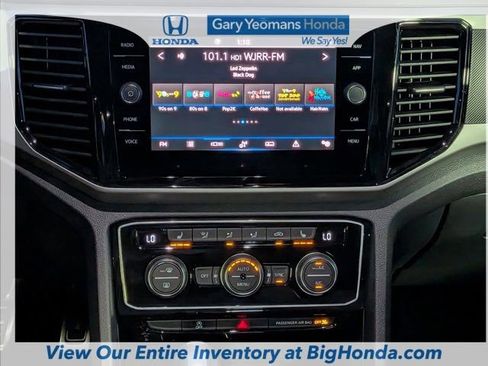 Used 2023 Volkswagen Atlas Cross Sport SEL Premium R-Line AWD/4WD image 19