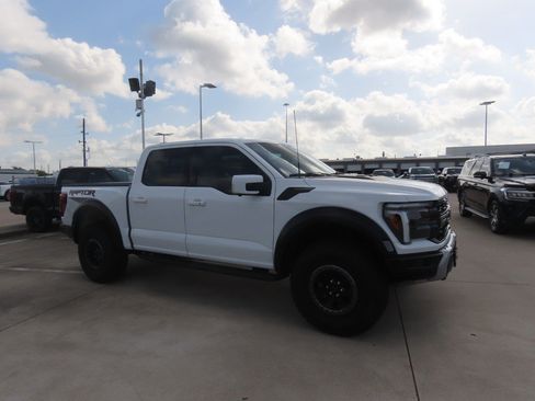 Certified 2024 Ford F150 Raptor AWD/4WD image 6