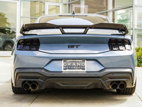 Used 2024 Ford Mustang GT RWD image 11