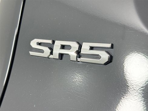 Certified 2024 Toyota Tacoma SR5 AWD/4WD image 13