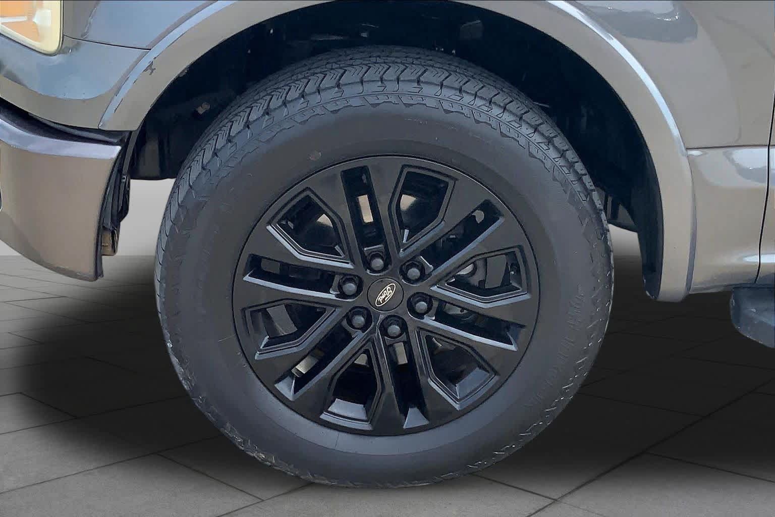 Used 2015 Ford F150 Lariat AWD/4WD image 10