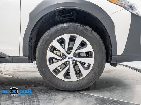 Used 2024 Subaru Outback Premium image 40