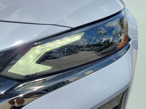 Used 2024 Nissan Altima 2.5 SR w/ SR Premium Package FWD image 25
