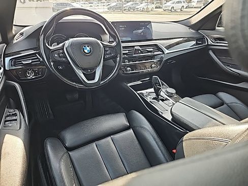 Used 2018 BMW 530i xDrive w/ Premium Package image 23