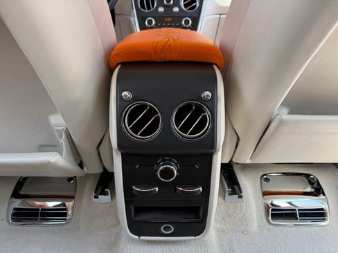 Used 2019 Rolls-Royce Cullinan AWD/4WD image 41