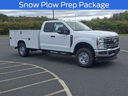 New 2025 Ford F350 XL w/ XL Chrome Package image 2