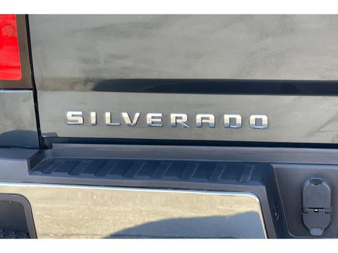 Used 2018 Chevrolet Silverado 1500 LT w/ All Star Edition RWD image 45