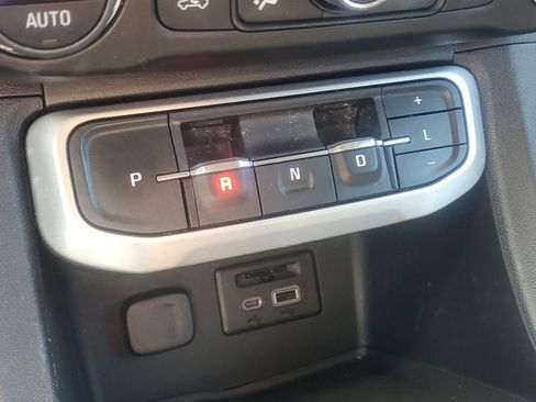 Used 2021 GMC Acadia SLT w/ Elevation Edition image 37