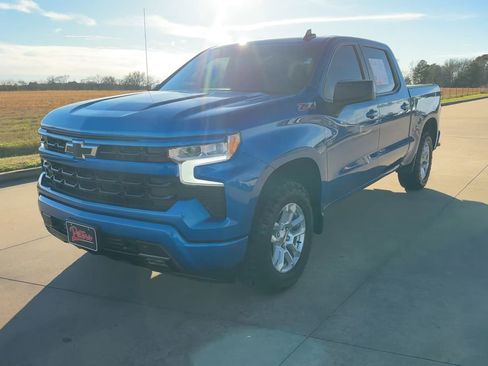 Used 2022 Chevrolet Silverado 1500 RST w/ Diesel Off-Road Package AWD/4WD image 3