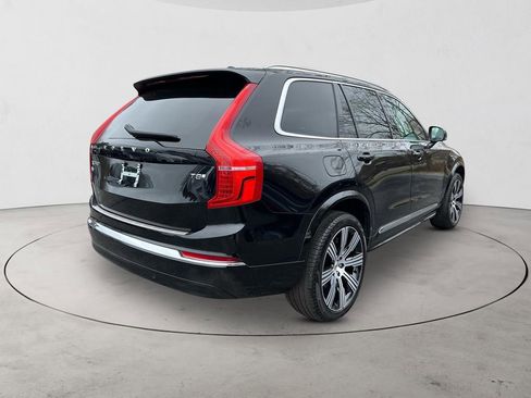 Certified 2025 Volvo XC90 T8 Core w/ Protection Package Premier AWD/4WD image 4
