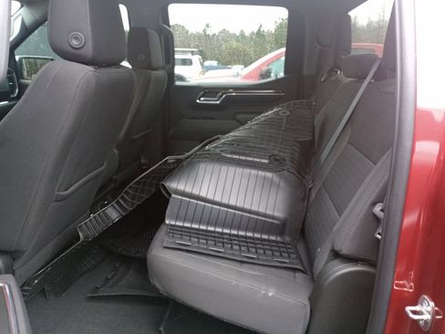 Used 2022 Chevrolet Silverado 1500 LT w/ Protection Package image 12