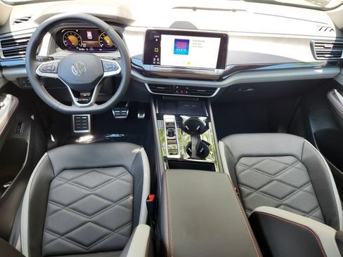 New 2026 Volkswagen Atlas Peak Edition AWD/4WD image 24