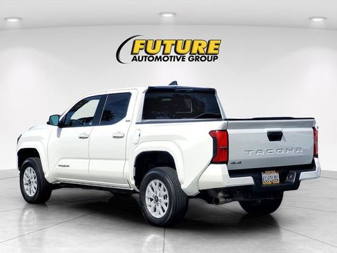 Used 2024 Toyota Tacoma SR5 w/ SR5 Upgrade Package image 6