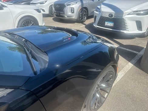 Used 2017 Chevrolet Camaro ZL1 RWD image 19