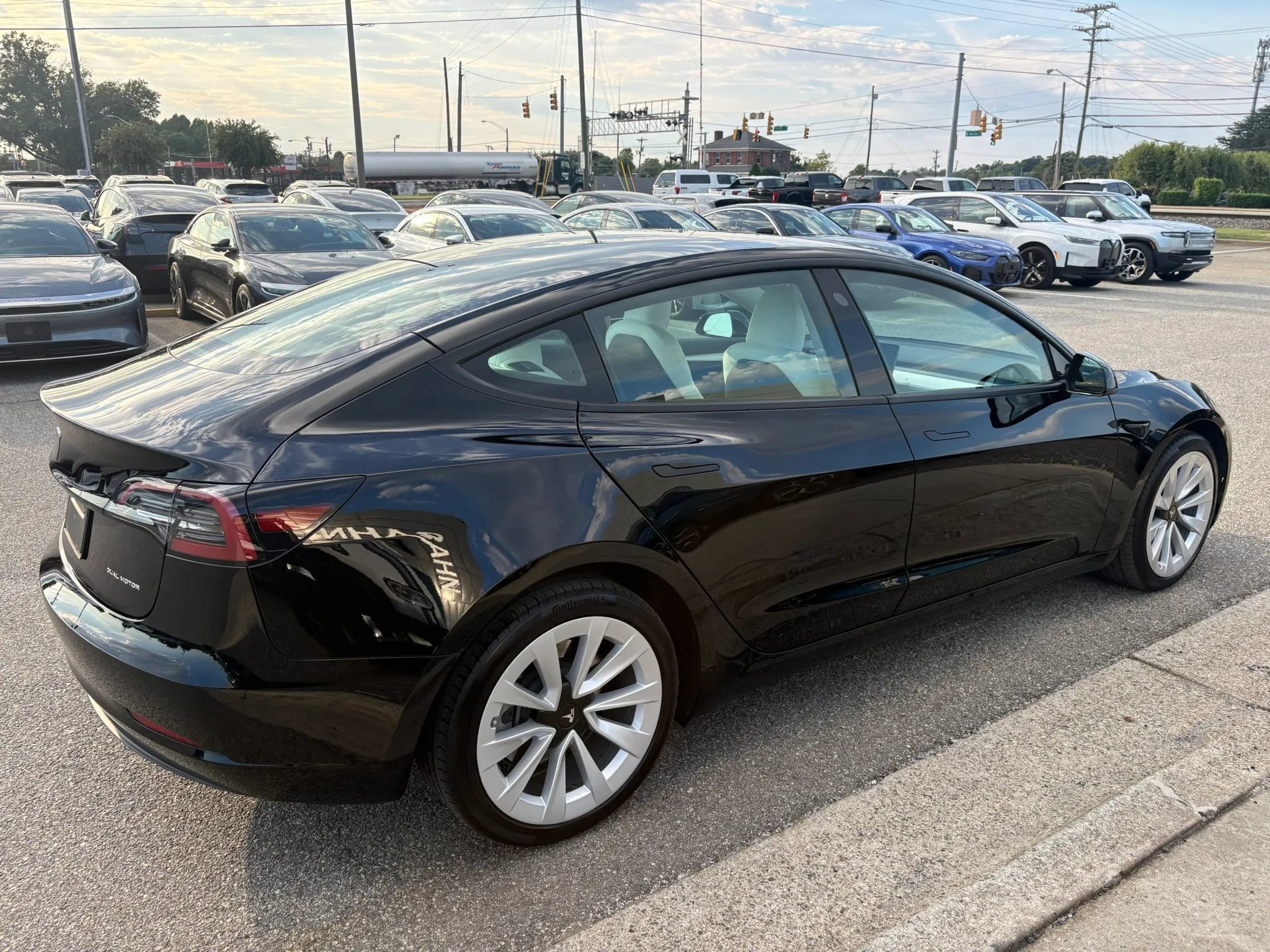 Used 2023 Tesla Model 3 Long Range AWD/4WD image 27