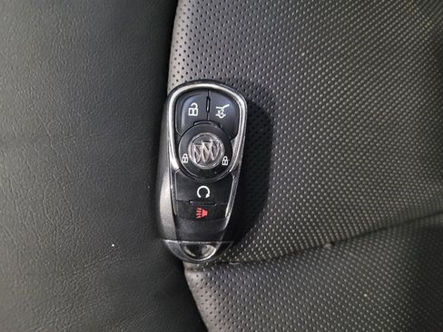 Used 2019 Buick Envision Essence image 32