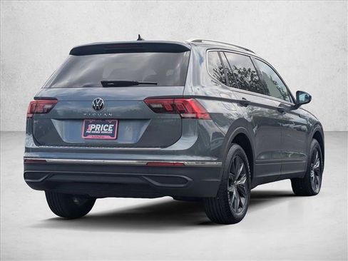 Used 2023 Volkswagen Tiguan SE FWD image 5