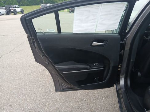 Used 2021 Dodge Charger SXT w/ Leather Interior Group RWD image 32
