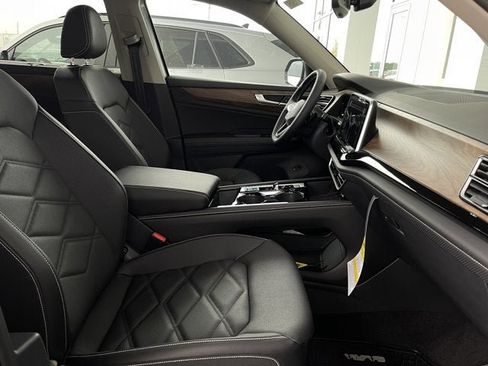 New 2026 Volkswagen Atlas SE image 24