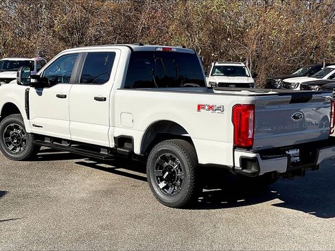 New 2026 Ford F250 XL w/ STX Appearance Package AWD/4WD image 3