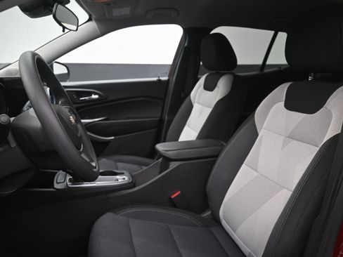 Used 2024 Chevrolet Trax LS w/ Driver Confidence Package FWD image 19