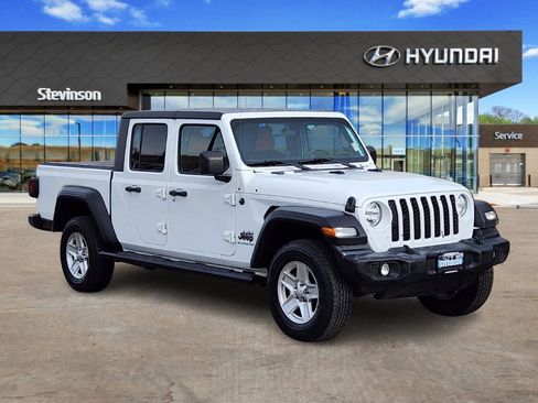 Used 2020 Jeep Gladiator Sport w/ Quick Order Package 24S image 5