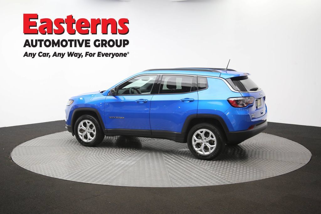 Used 2024 Jeep Compass Latitude AWD/4WD image 62