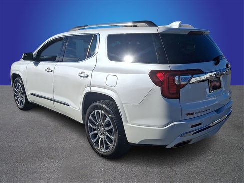 Used 2022 GMC Acadia Denali w/ Denali Ultimate Package image 6
