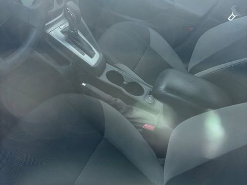 Used 2014 Ford Focus SE image 3