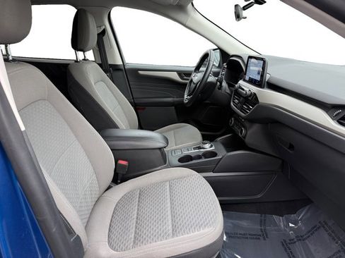 Used 2022 Ford Escape SE w/ Cold Weather Package image 12