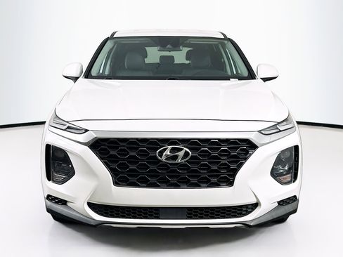 Used 2020 Hyundai Santa Fe SE FWD image 2