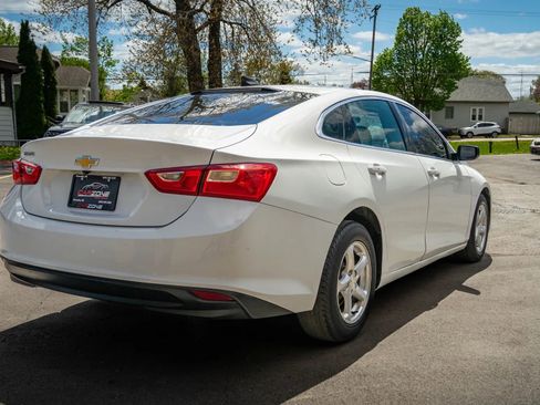 Used 2018 Chevrolet Malibu LS FWD image 9
