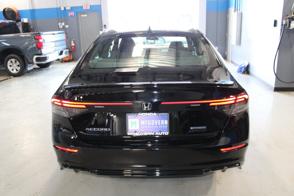 Used 2024 Honda Accord Sport image 28