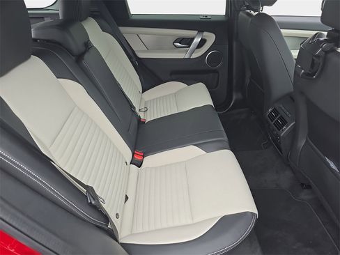 New 2026 Land Rover Discovery Sport Landmark image 11