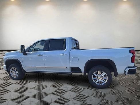 New 2026 Chevrolet Silverado 2500 High Country w/ High Country Premium Package AWD/4WD image 8